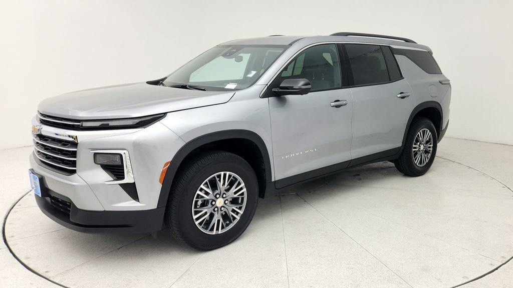 Certified 2025 Chevrolet Traverse LT w/ Driver Confidence Package image 4