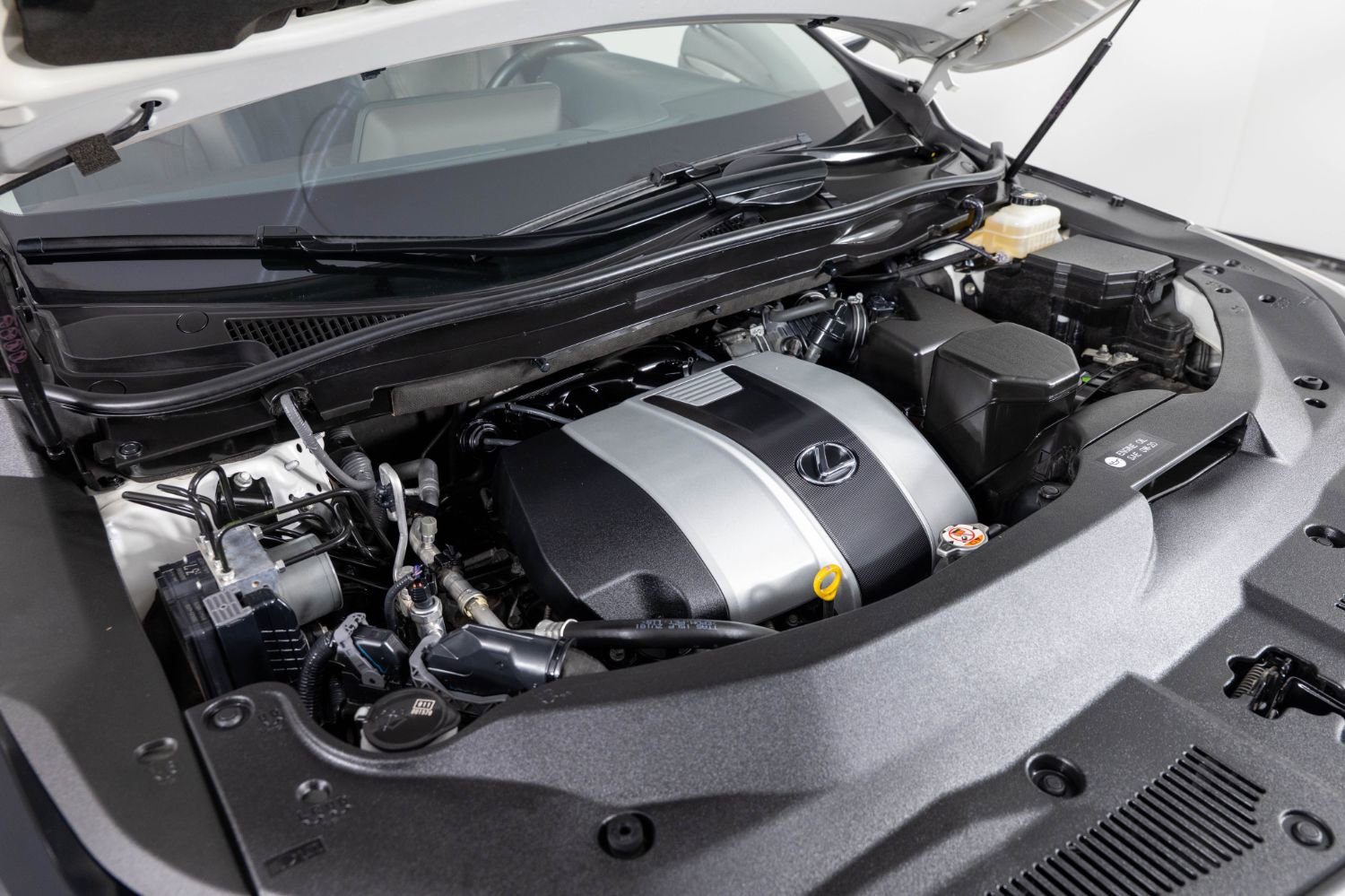 Used 2018 Lexus RX 350L Luxury image 46