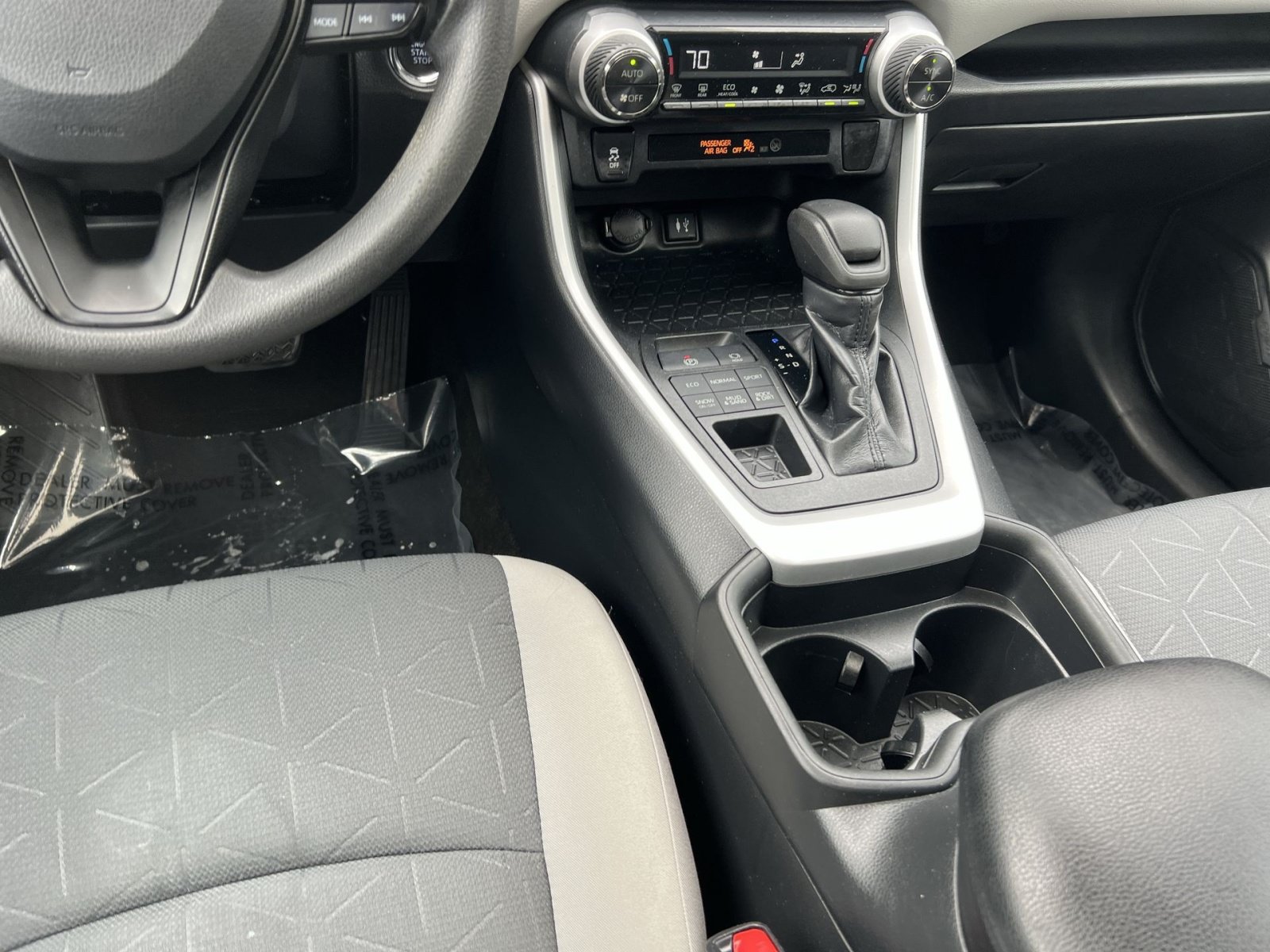 Used 2019 Toyota RAV4 XLE w/ All Weather Liner Package AWD/4WD image 21
