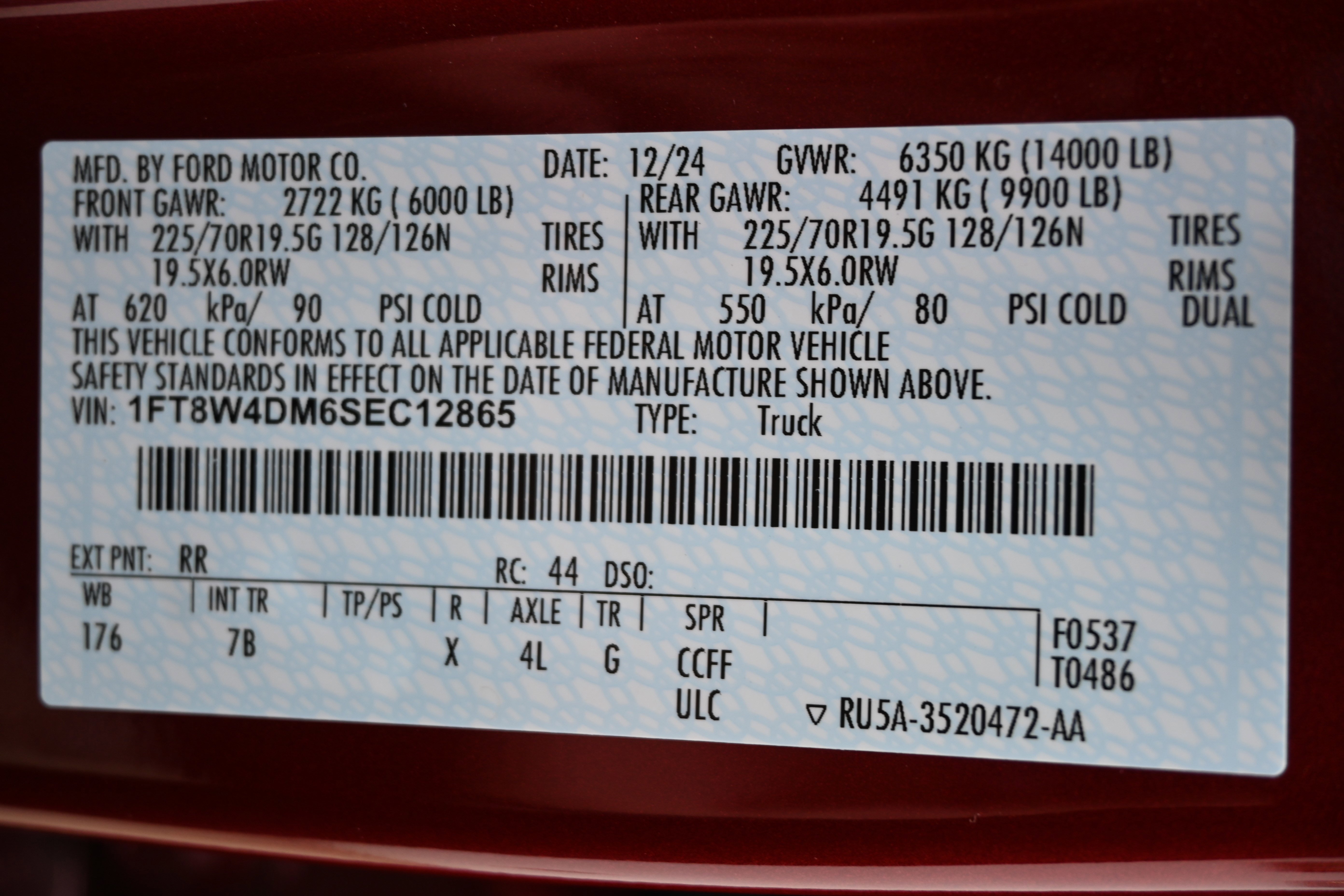 Used 2025 Ford F450 Platinum w/ FX4 Off-Road Package image 37