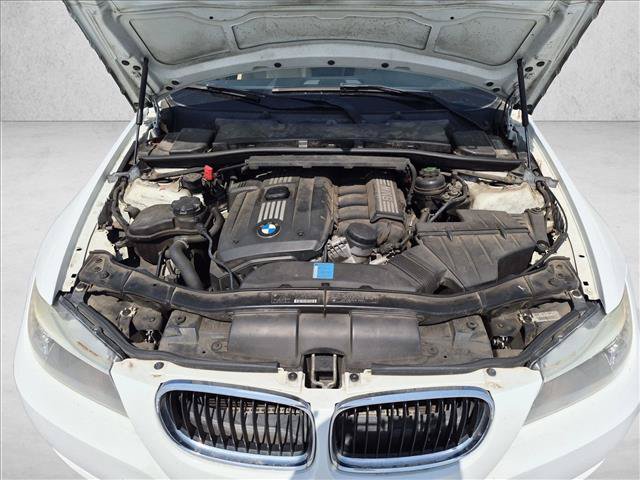 Used 2011 BMW 328i Sedan RWD image 13