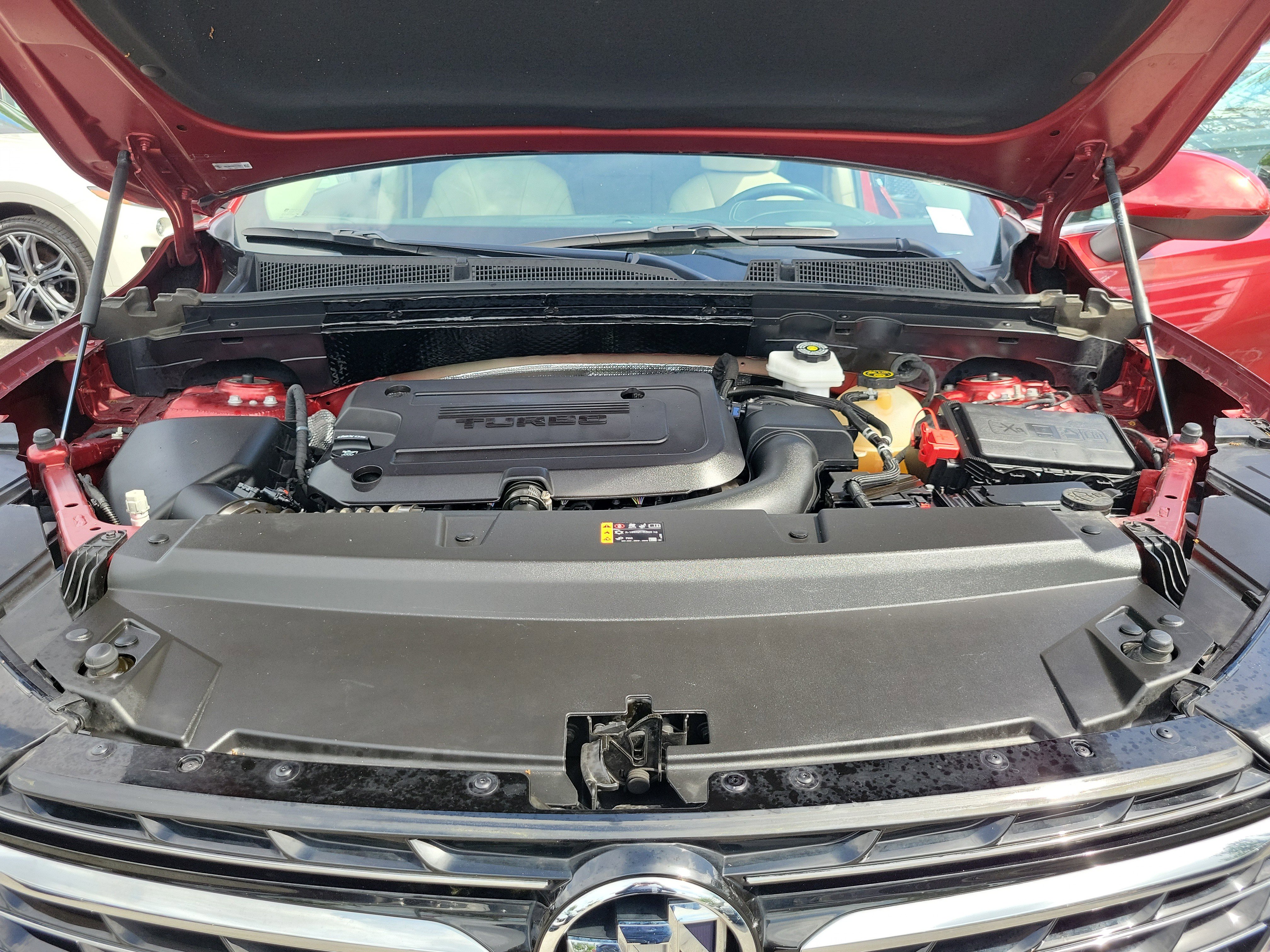 Used 2022 Buick Envision Essence w/ Safety Package FWD image 28