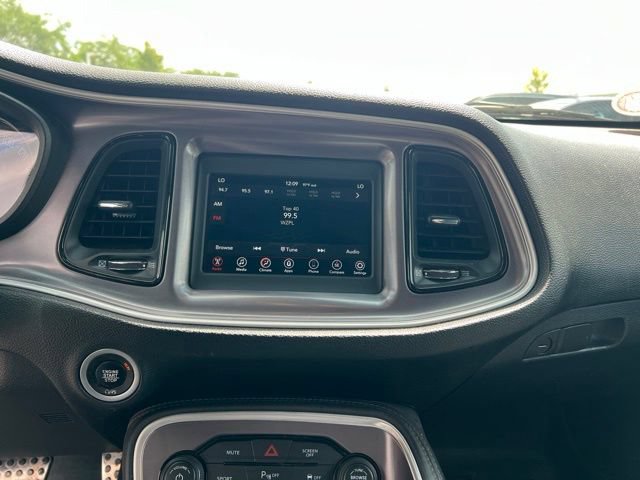 Used 2019 Dodge Challenger R/T w/ Driver Convenience Group RWD image 16