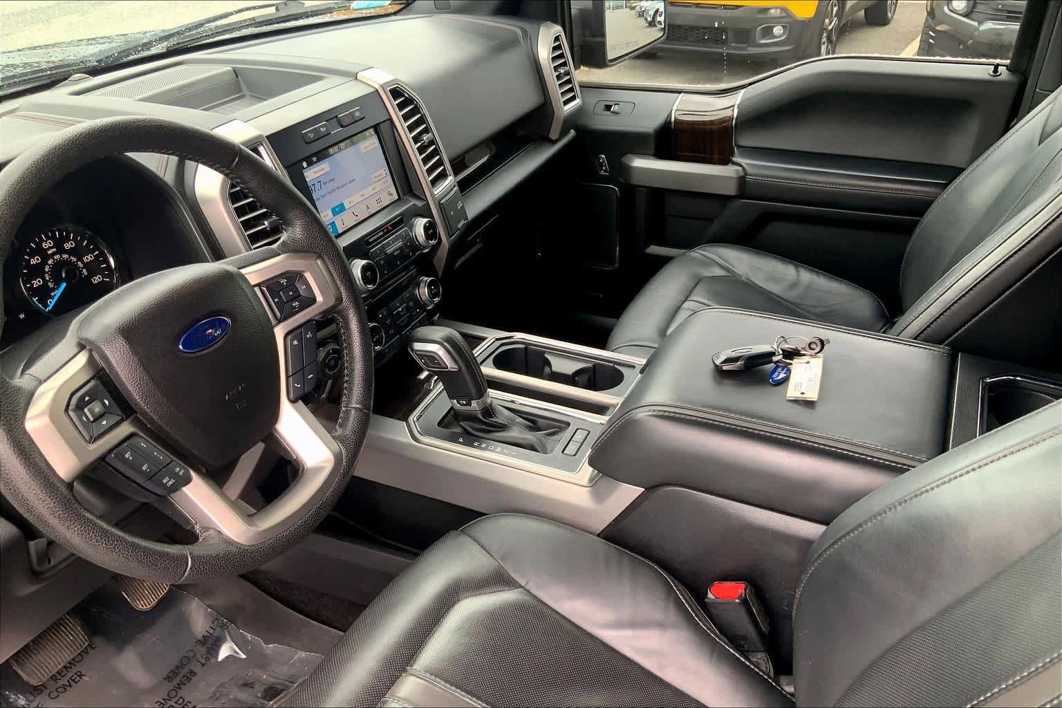Used 2016 Ford F150 Platinum w/ Equipment Group 701A Luxury AWD/4WD image 16