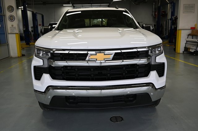 New 2026 Chevrolet Silverado 1500 LT image 2