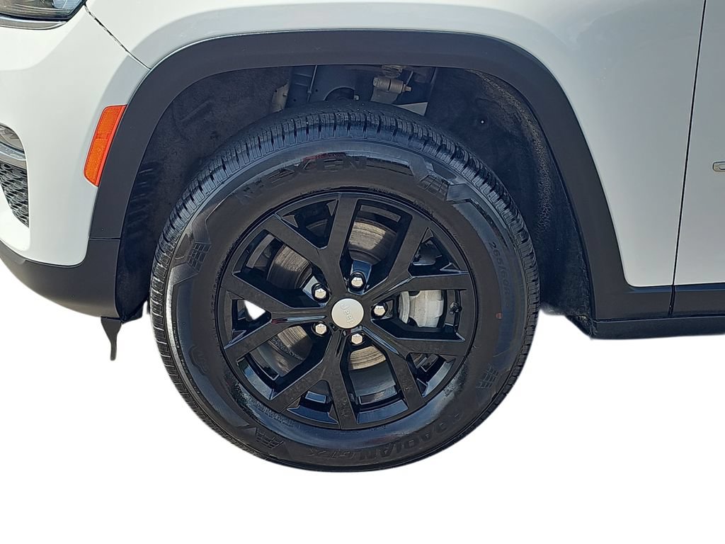 Used 2023 Jeep Grand Cherokee Limited AWD/4WD image 30