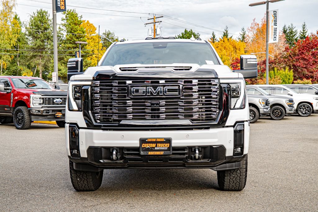 Used 2025 GMC Sierra 3500 Denali Ultimate image 9