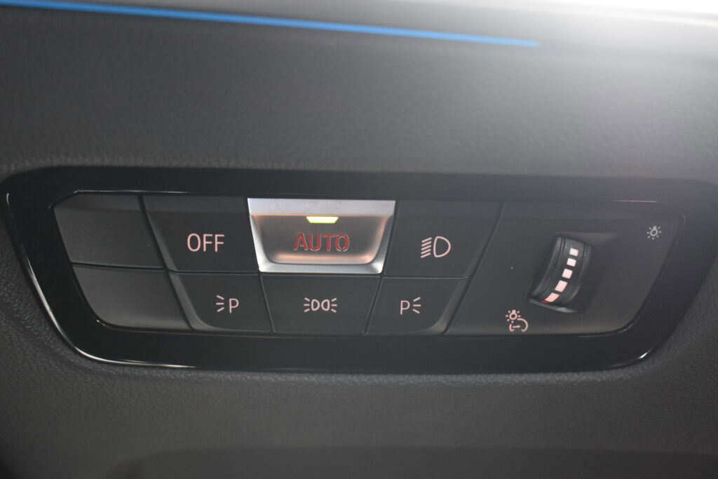 Used 2024 BMW M2 w/ Lighting Package RWD image 14