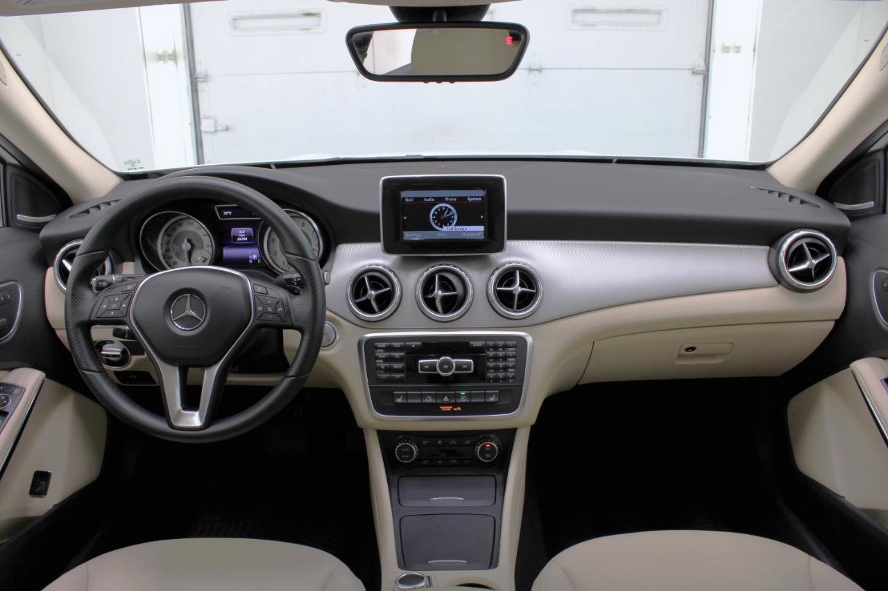 Used 2015 Mercedes-Benz GLA 250 image 49