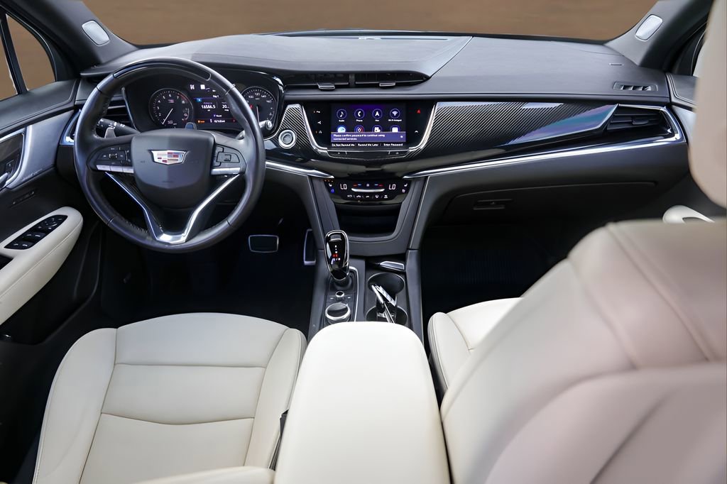 Certified 2023 Cadillac XT6 Sport w/ Technology Package AWD/4WD image 28