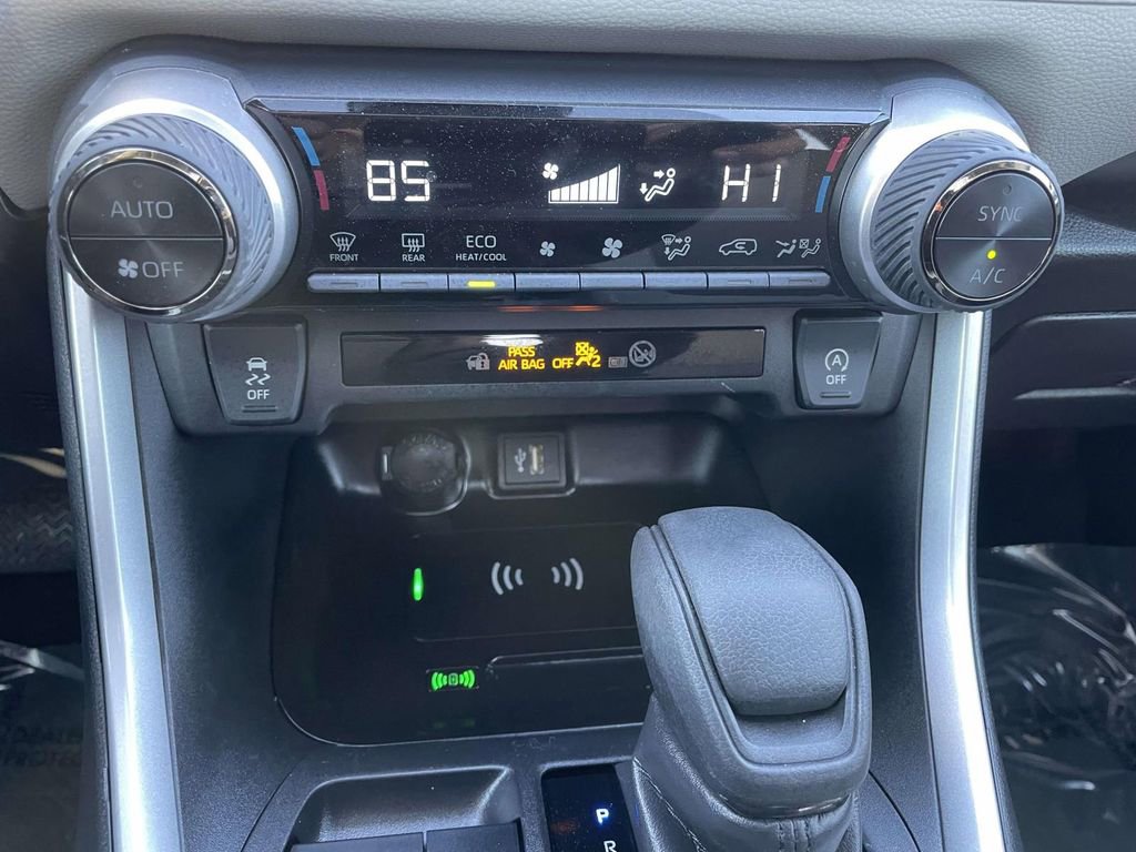 Used 2024 Toyota RAV4 XLE w/ Convenience Package image 42