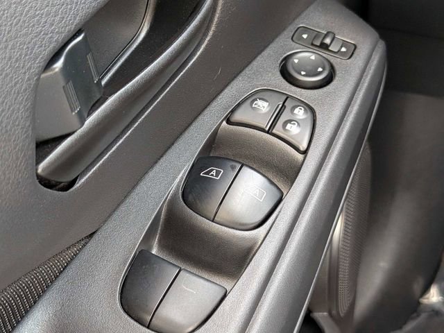 Certified 2025 Nissan Kicks Play S image 23
