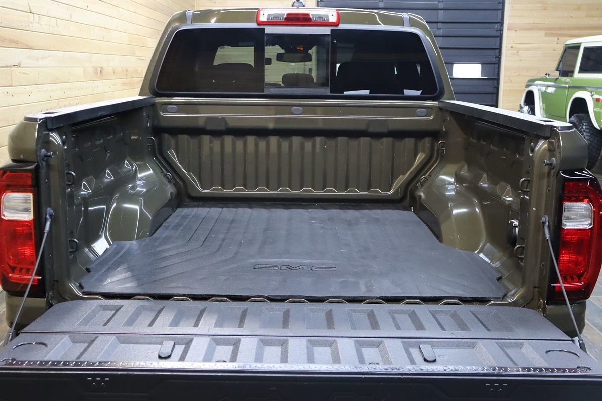 Used 2023 GMC Canyon Elevation w/ Convenience Package AWD/4WD image 30