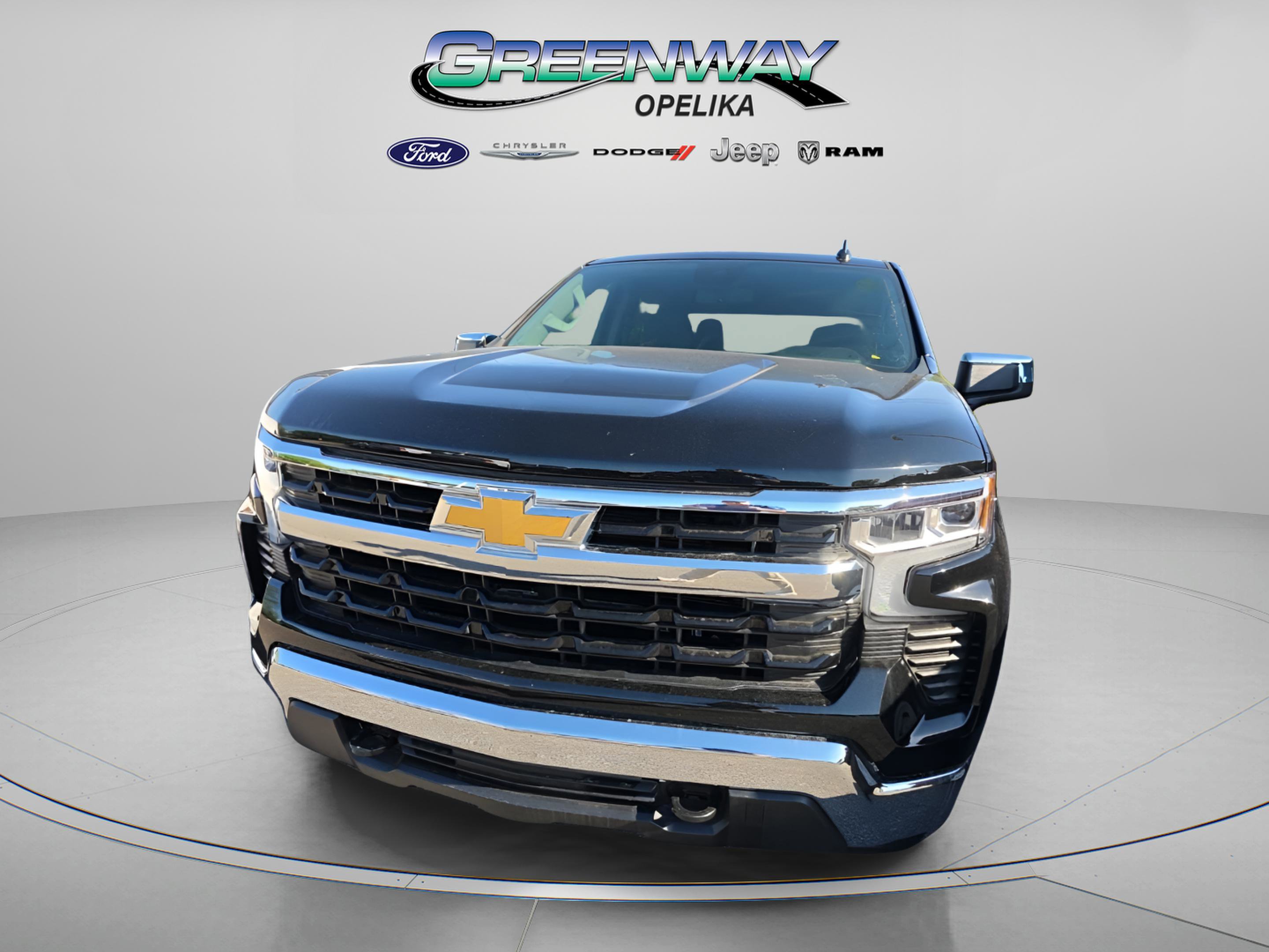 Used 2023 Chevrolet Silverado 1500 LT AWD/4WD image 8
