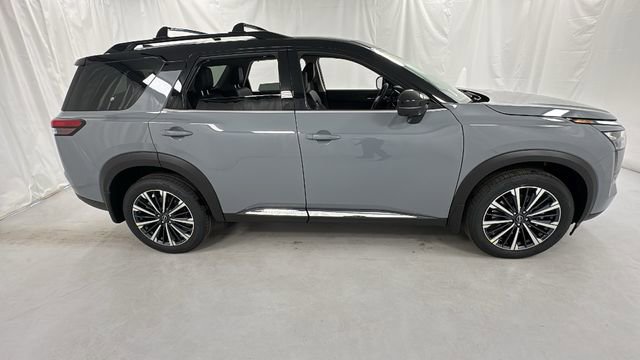 New 2026 Nissan Pathfinder Platinum image 2