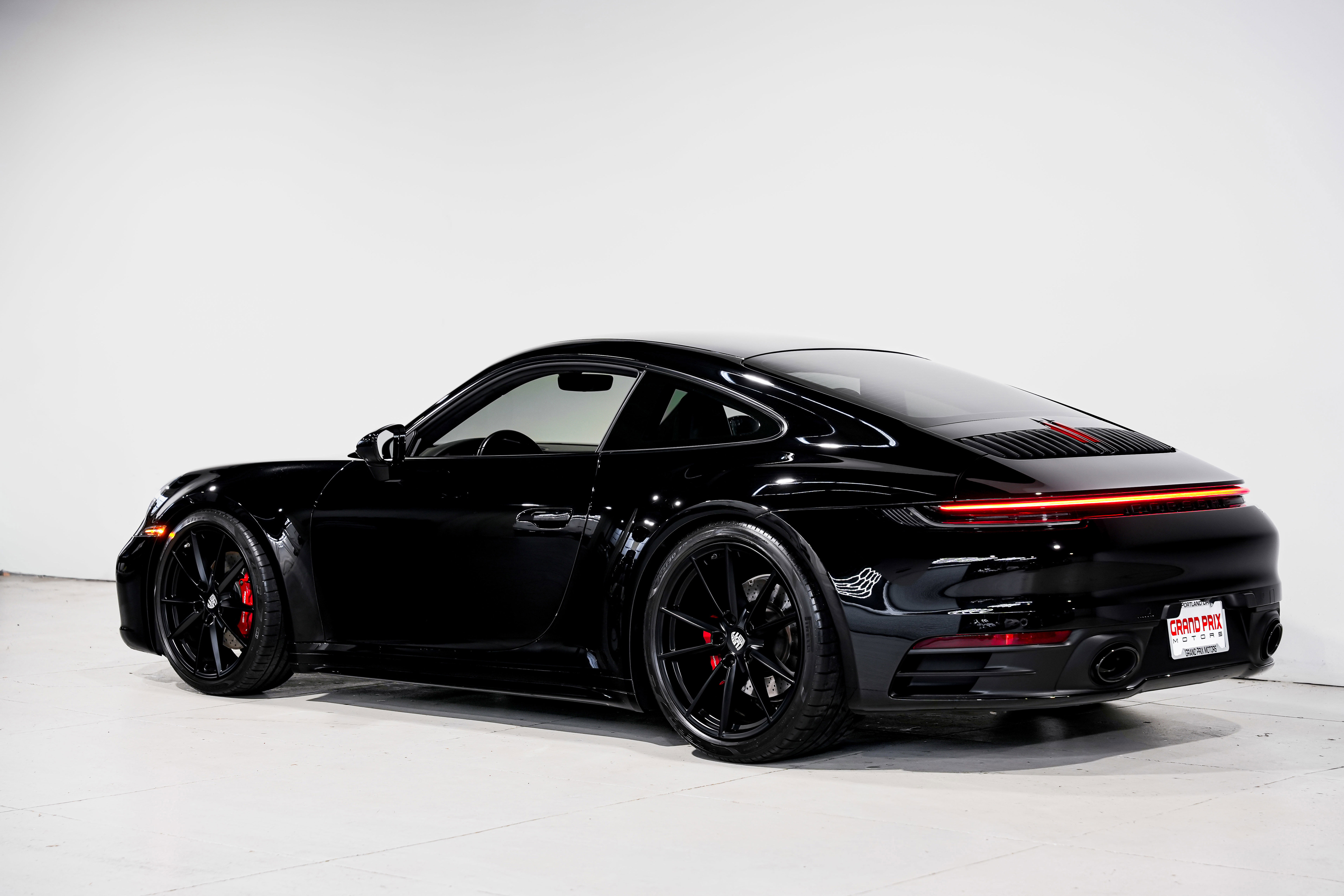 Used 2020 Porsche 911 Carrera S image 8