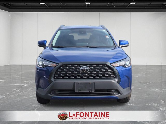 Used 2022 Toyota Corolla Cross LE AWD/4WD image 8