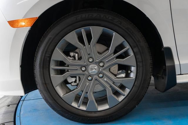New 2026 Honda Odyssey Touring image 2