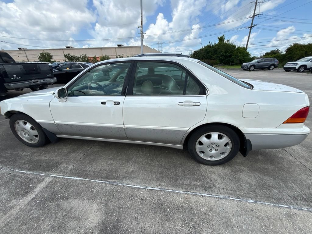 Used 1998 Acura RL Special Edition FWD image 2