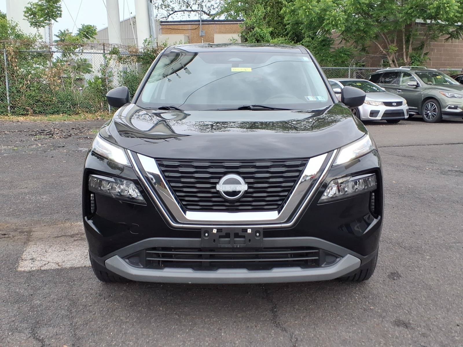 Used 2022 Nissan Rogue S AWD/4WD image 9