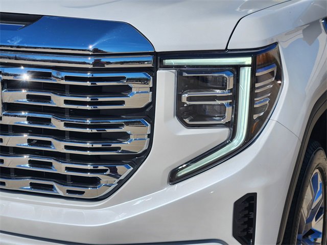 Used 2024 GMC Sierra 1500 Denali w/ Denali Reserve Package image 9
