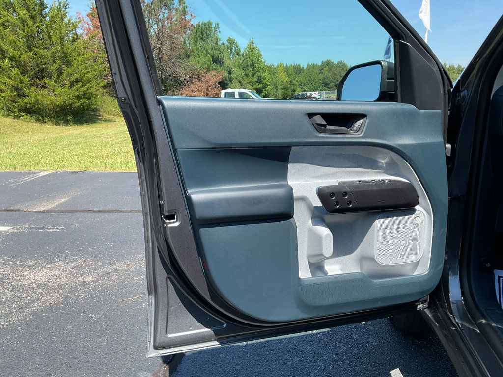 New 2026 Ford Maverick XLT FWD image 10