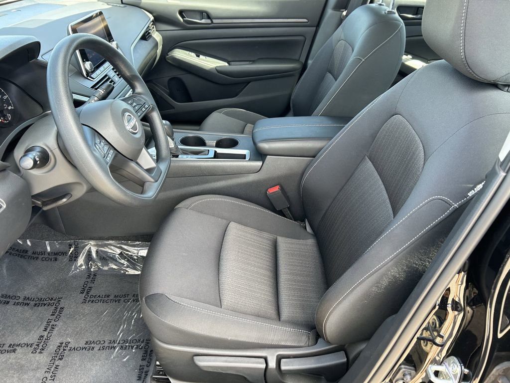 Used 2025 Nissan Altima 2.5 S image 15