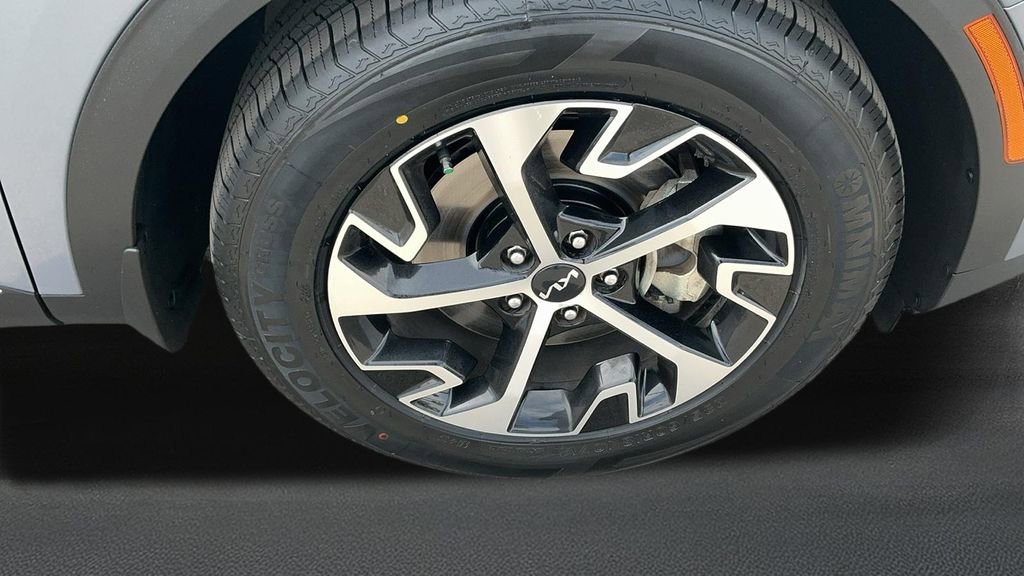 Certified 2023 Kia Sportage EX image 7