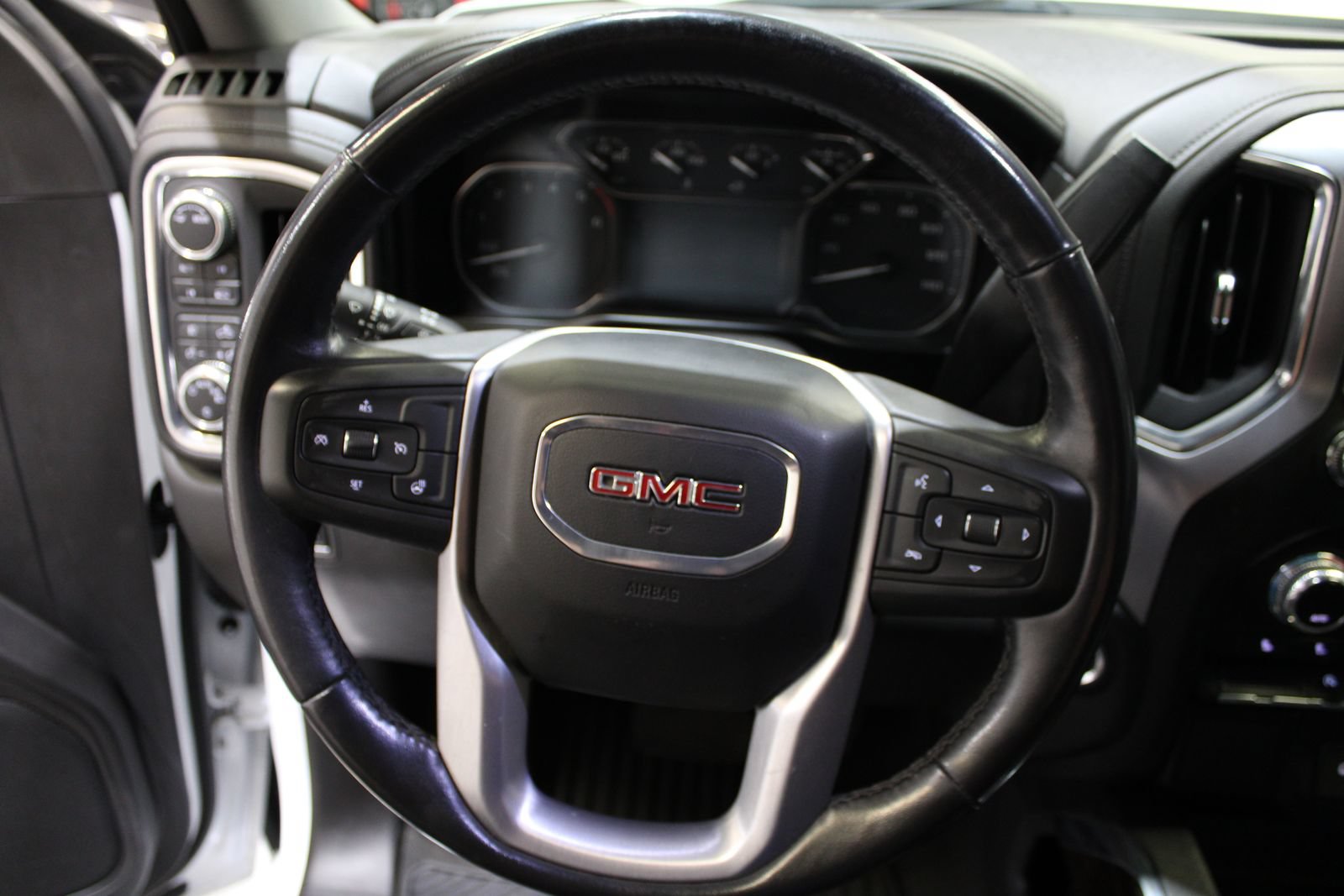 Used 2021 GMC Sierra 1500 Elevation AWD/4WD image 26