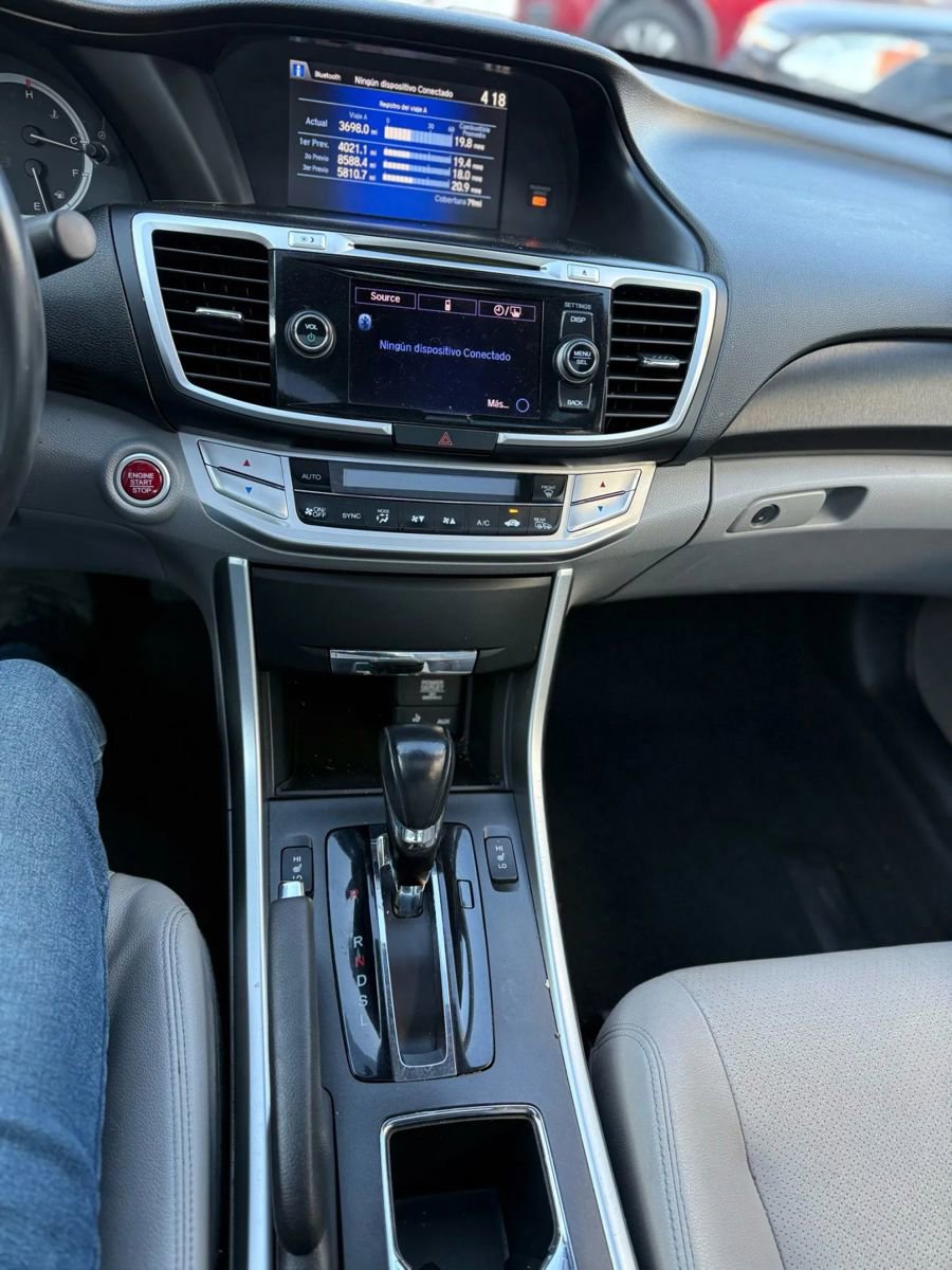 Used 2017 Honda Accord EX-L image 18