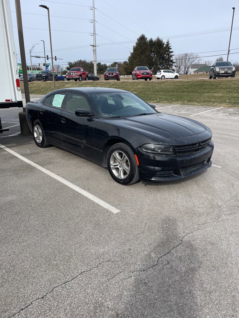 Used 2022 Dodge Charger SXT image 3