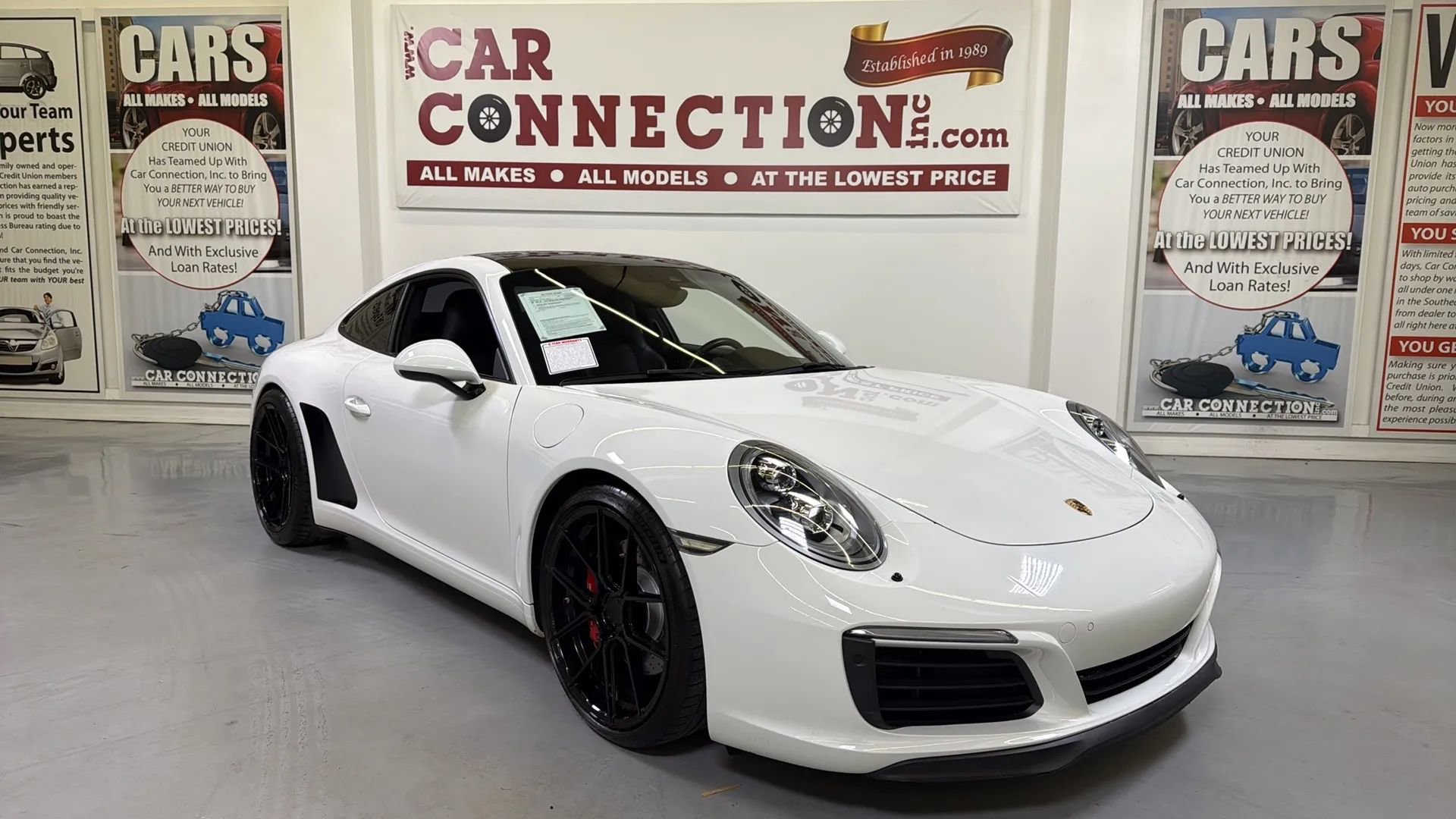 Used 2017 Porsche 911 Carrera S image 10