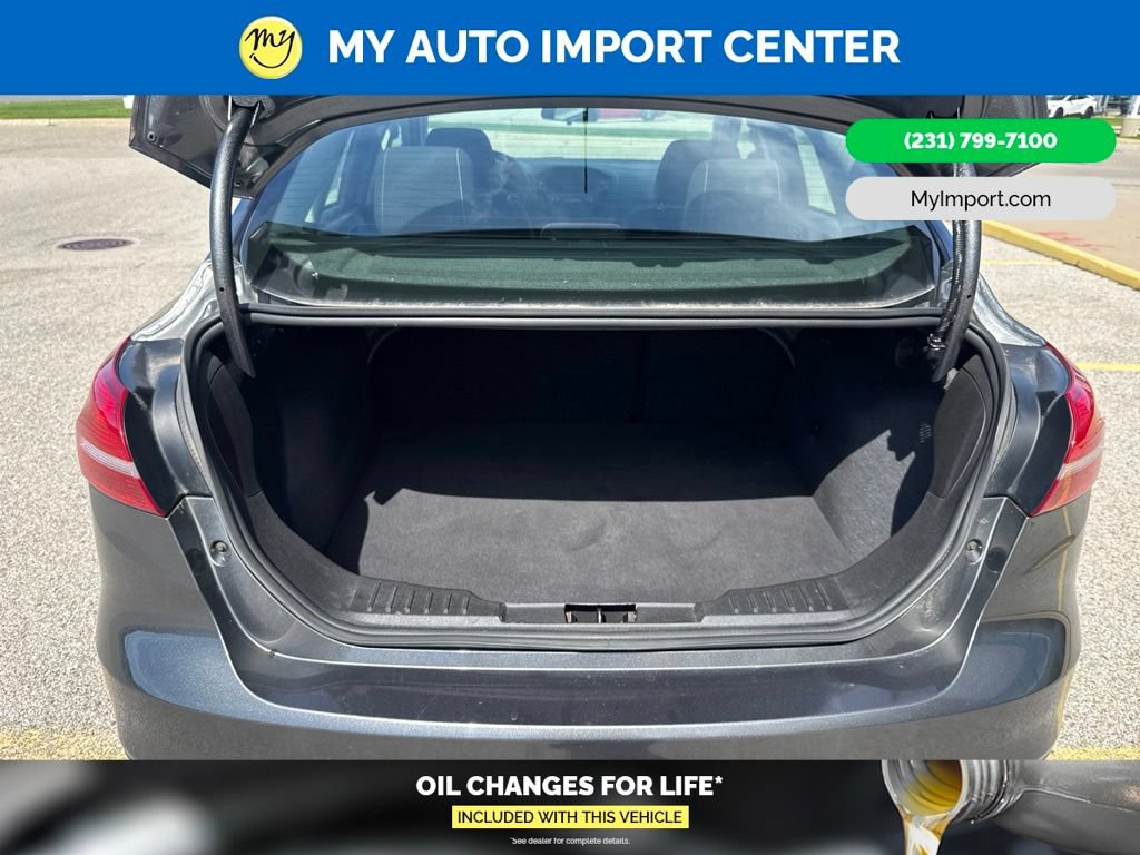 Used 2017 Ford Focus SE FWD image 24