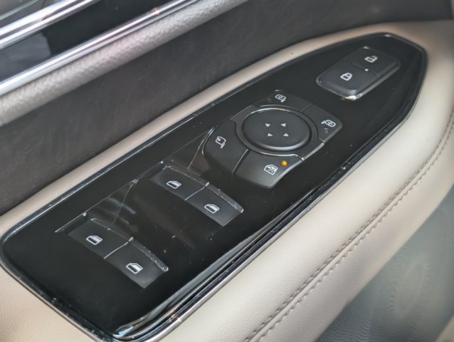 Used 2023 Lincoln Navigator Reserve RWD image 25