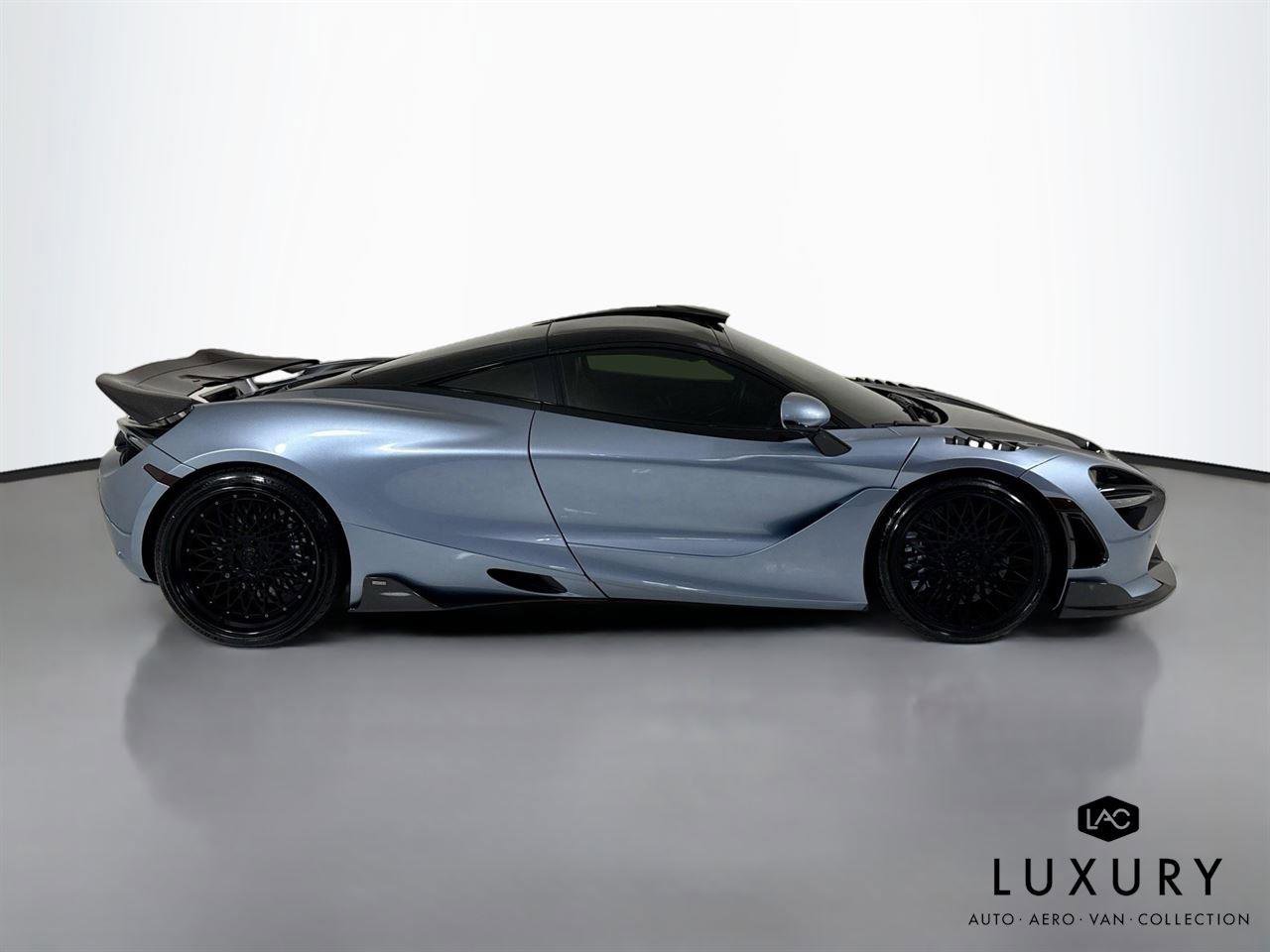 Used 2019 McLaren 720S RWD image 5
