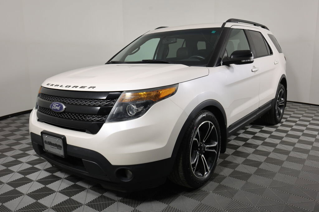 Used 2015 Ford Explorer Sport AWD/4WD image 5
