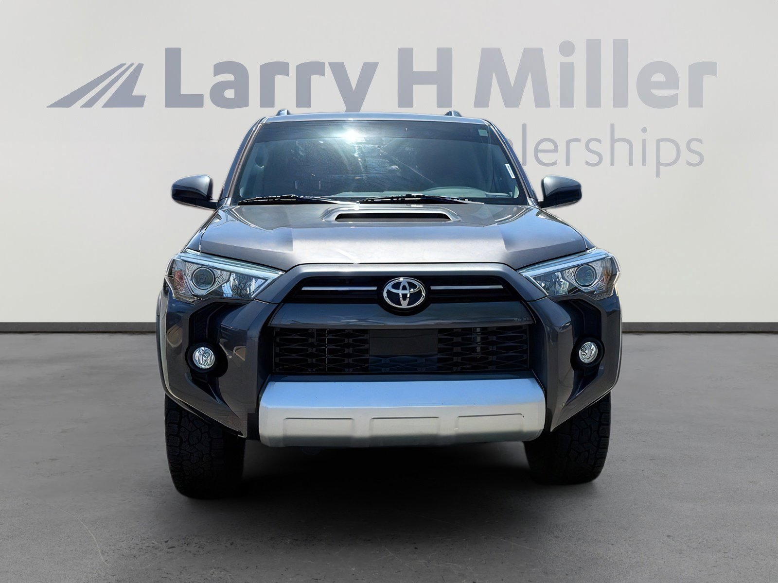 Used 2020 Toyota 4Runner TRD Off-Road AWD/4WD image 8