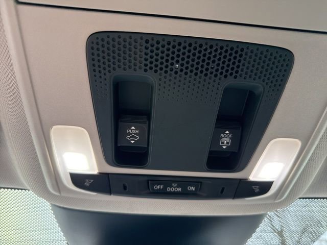 Certified 2025 Honda Pilot Touring image 34