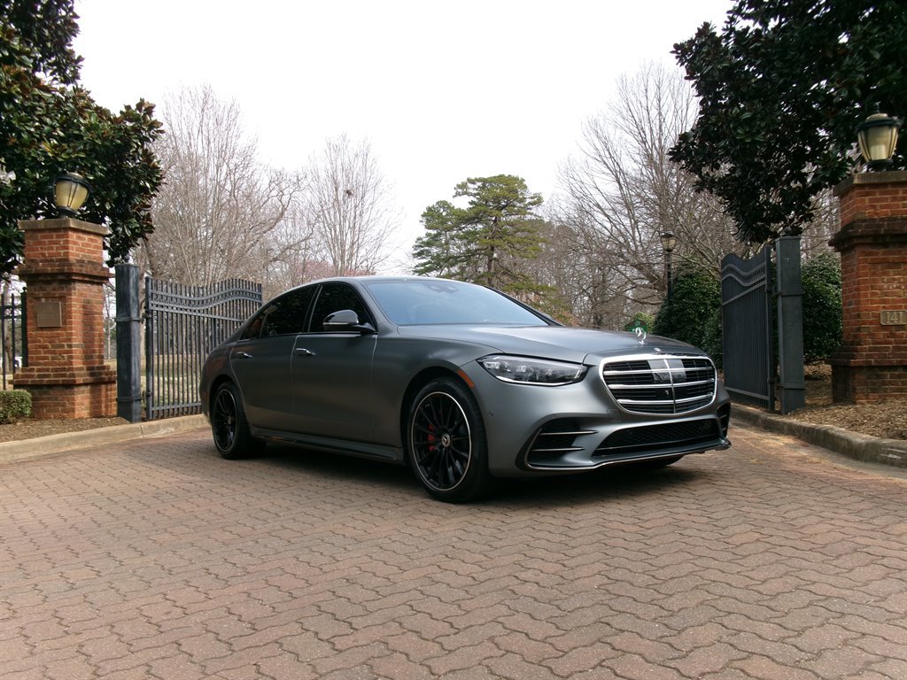 Used 2023 Mercedes-Benz S 580 4MATIC Sedan image 3