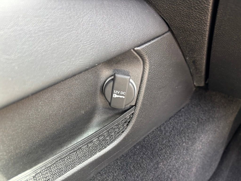 Used 2023 Dodge Challenger SXT image 30