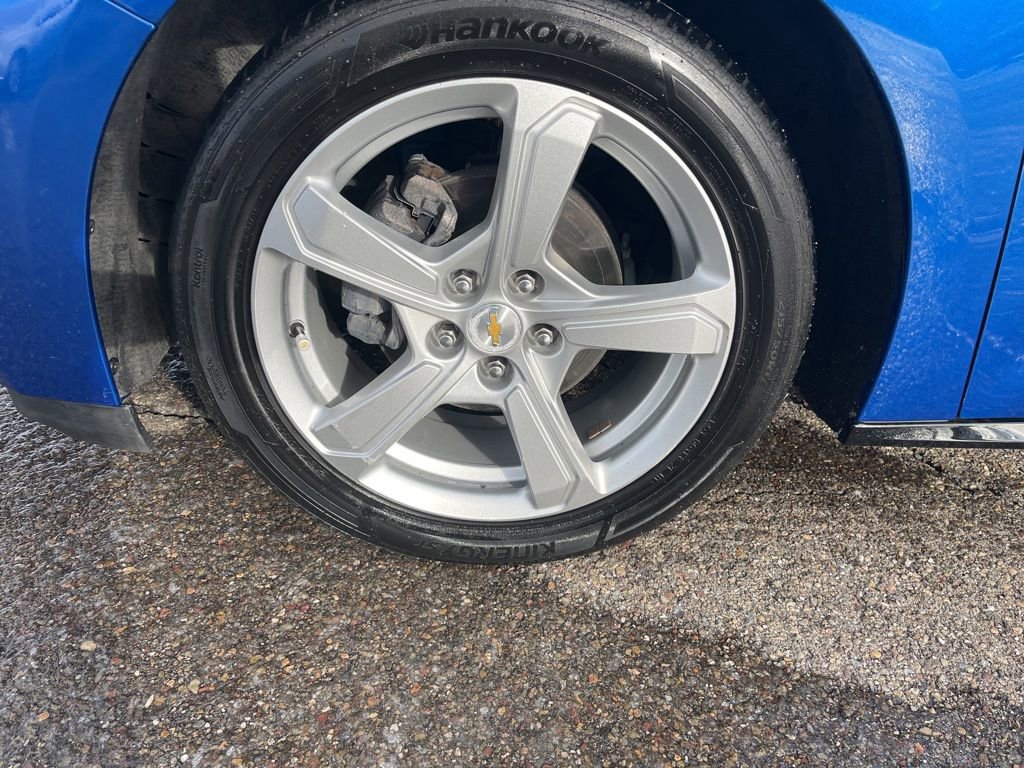 Used 2017 Chevrolet Volt LT w/ Comfort Package image 8