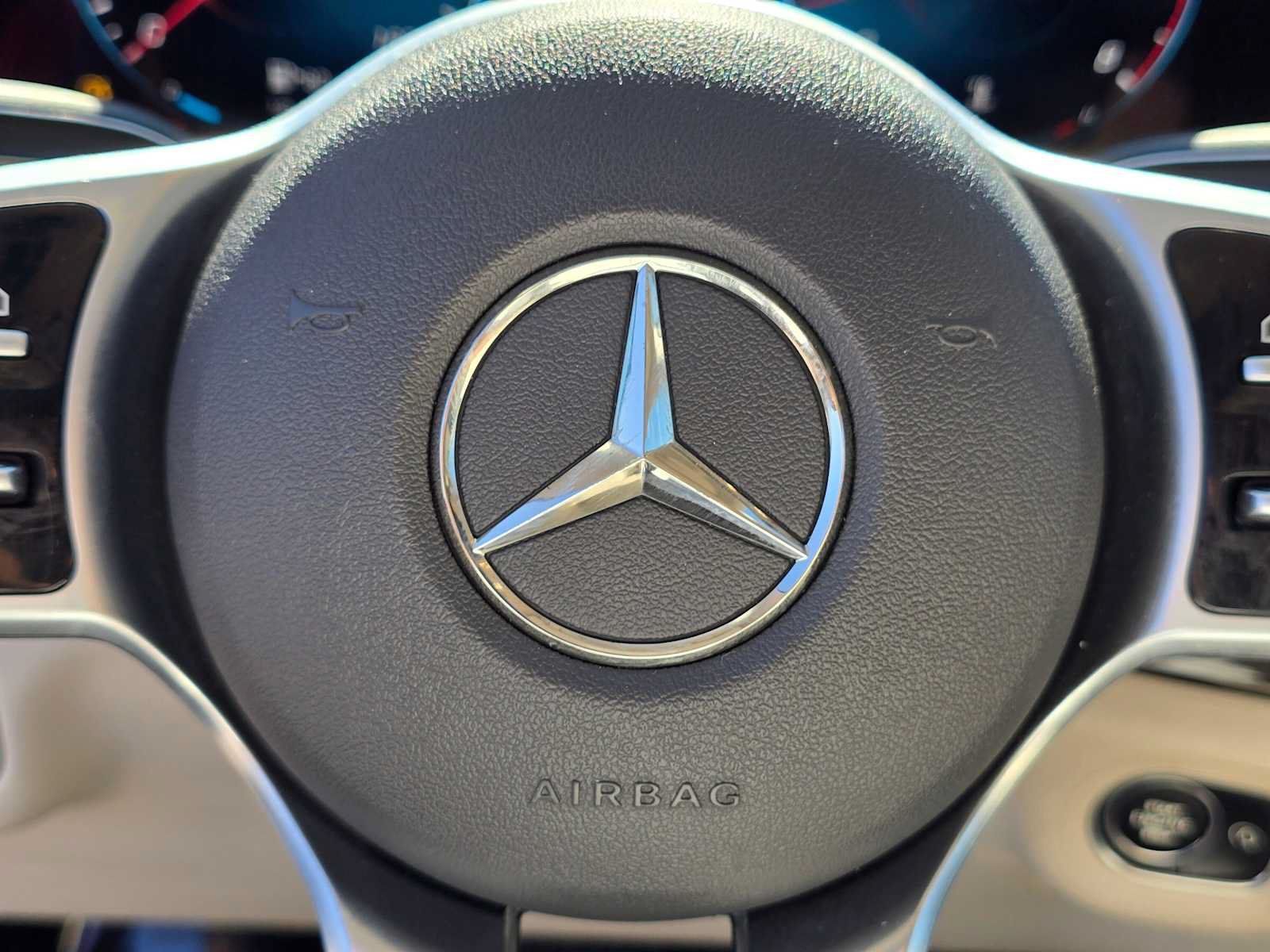 Used 2020 Mercedes-Benz GLE 350 4MATIC image 24