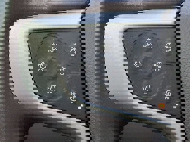 Used 2021 GMC Acadia SLT w/ Preferred Package image 26