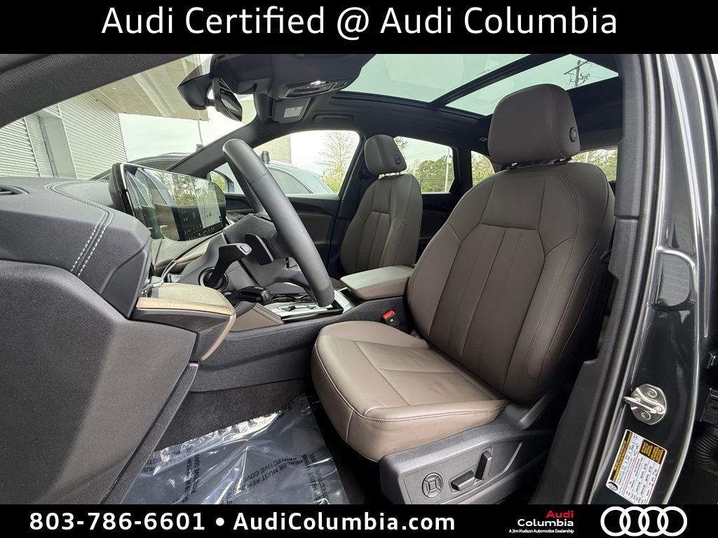 Used 2025 Audi Q5 Premium w/ Convenience Package image 5