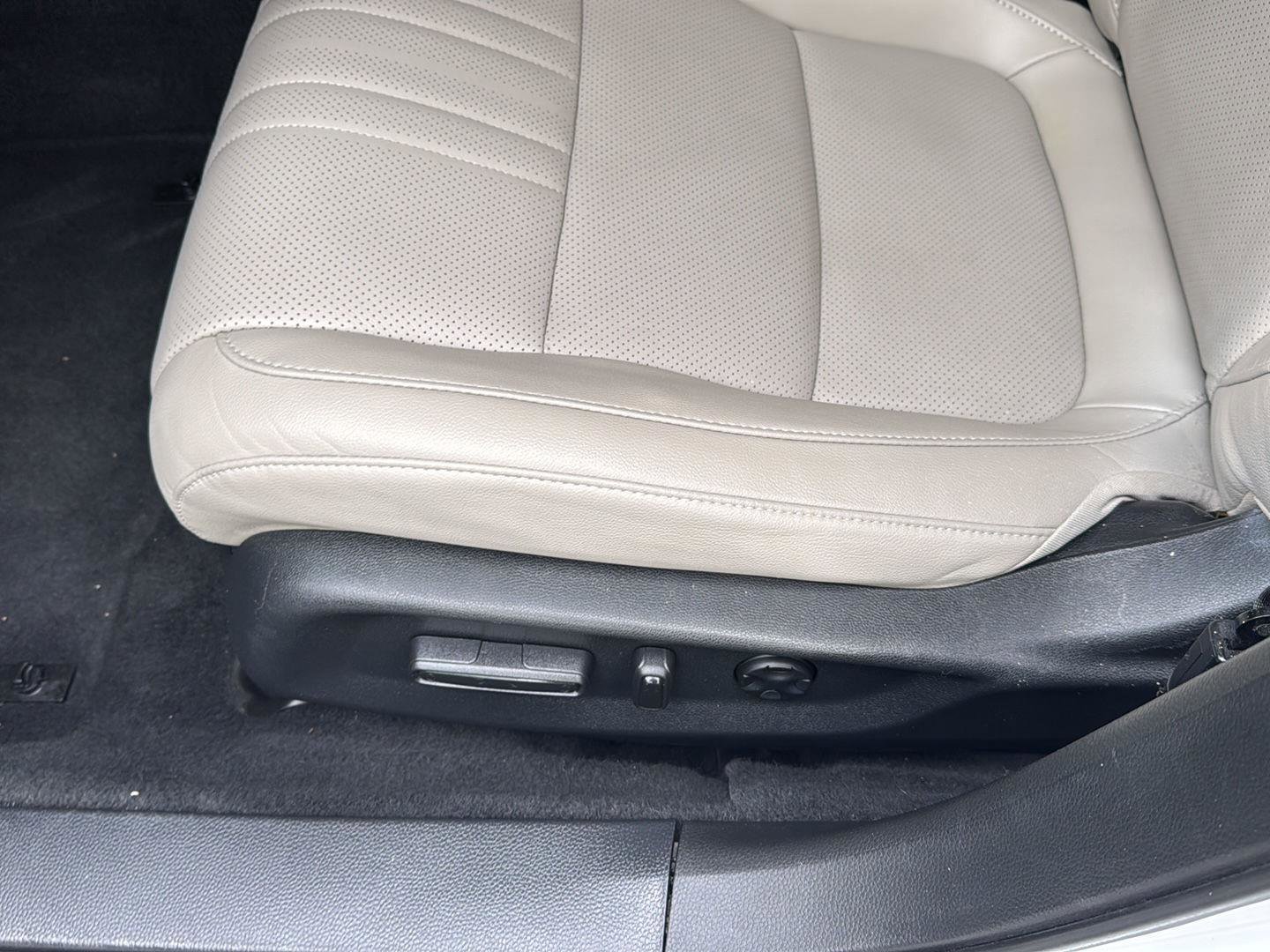 Used 2021 Honda Accord EX-L image 29