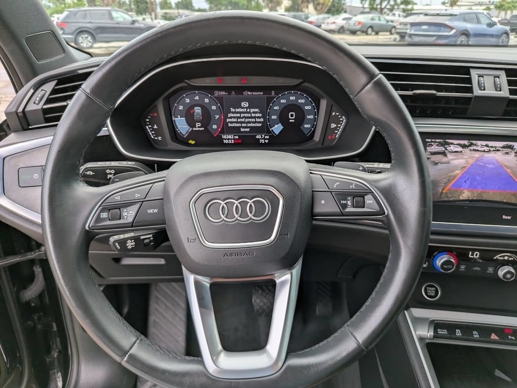 Used 2024 Audi Q3 2.0T Premium w/ Convenience Package AWD/4WD image 33
