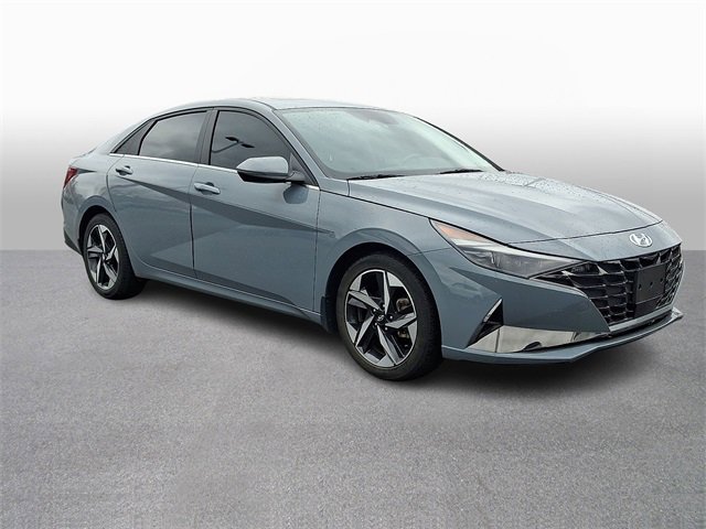 Used 2023 Hyundai Elantra Limited image 3
