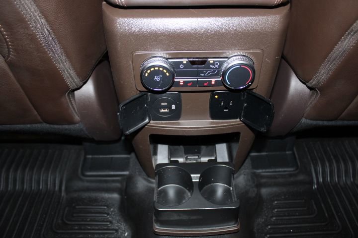 Used 2022 Ford Explorer King Ranch w/ Technology Package image 23