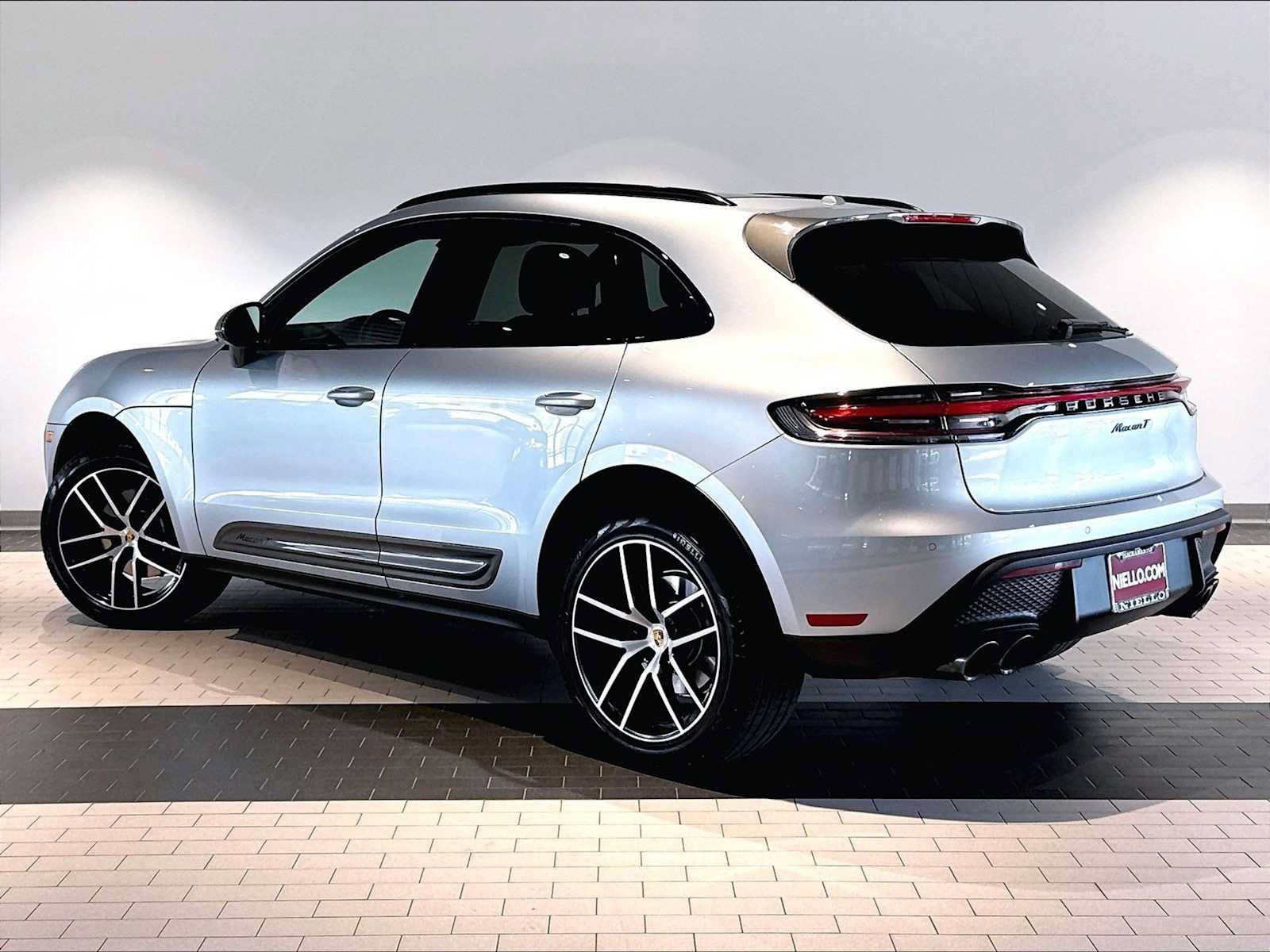 Used 2026 Porsche Macan Turbo AWD/4WD image 3