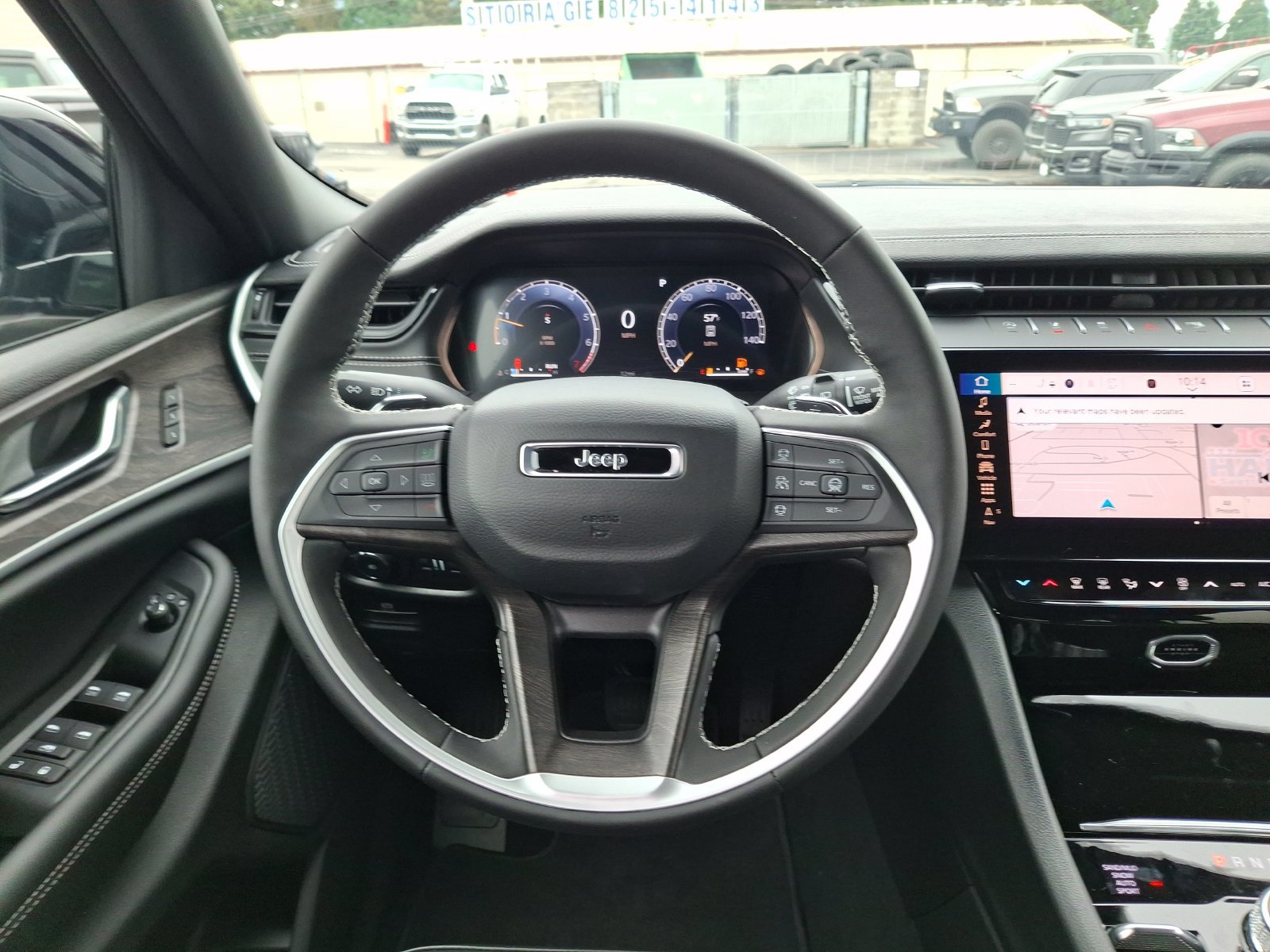 New 2026 Jeep Grand Cherokee Limited w/ Limited Altitude Package AWD/4WD image 10